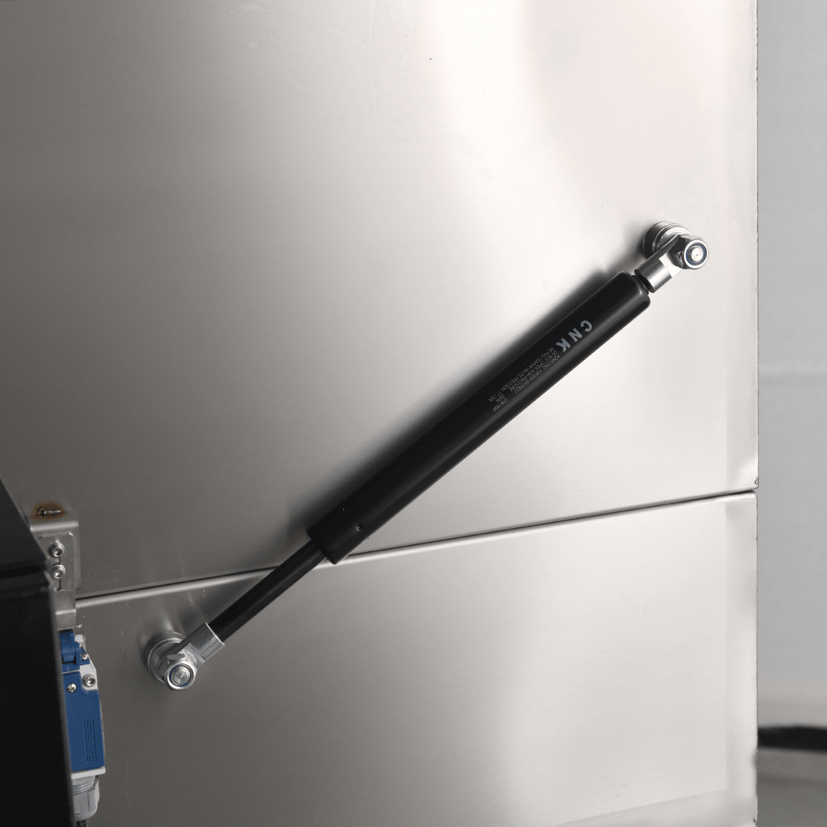 PYM-1 kabin detayı